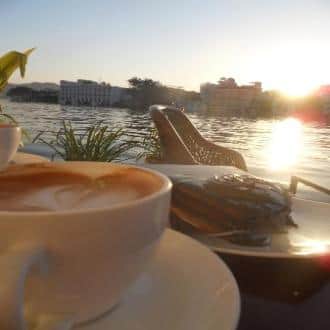 Stay On The Banks Of Lake Pichola, Kota 1
